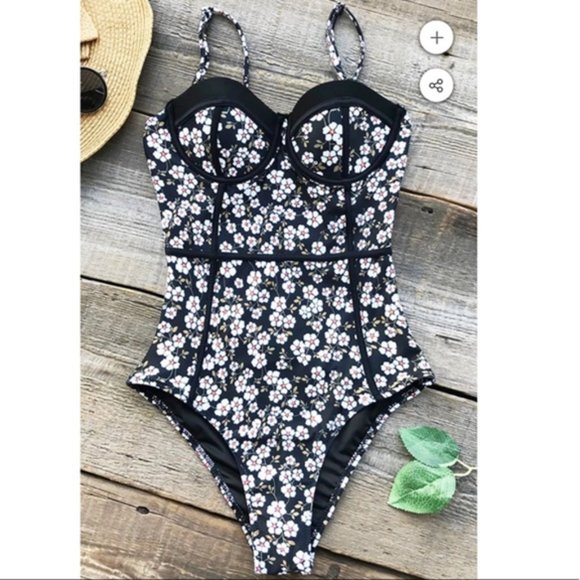 NWOT Cupshe Dream Sound Floral One piece swimsuit - Picture 1 of 4